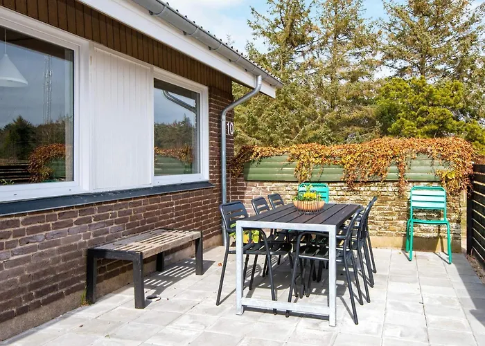 度假居 9 Person In Romo